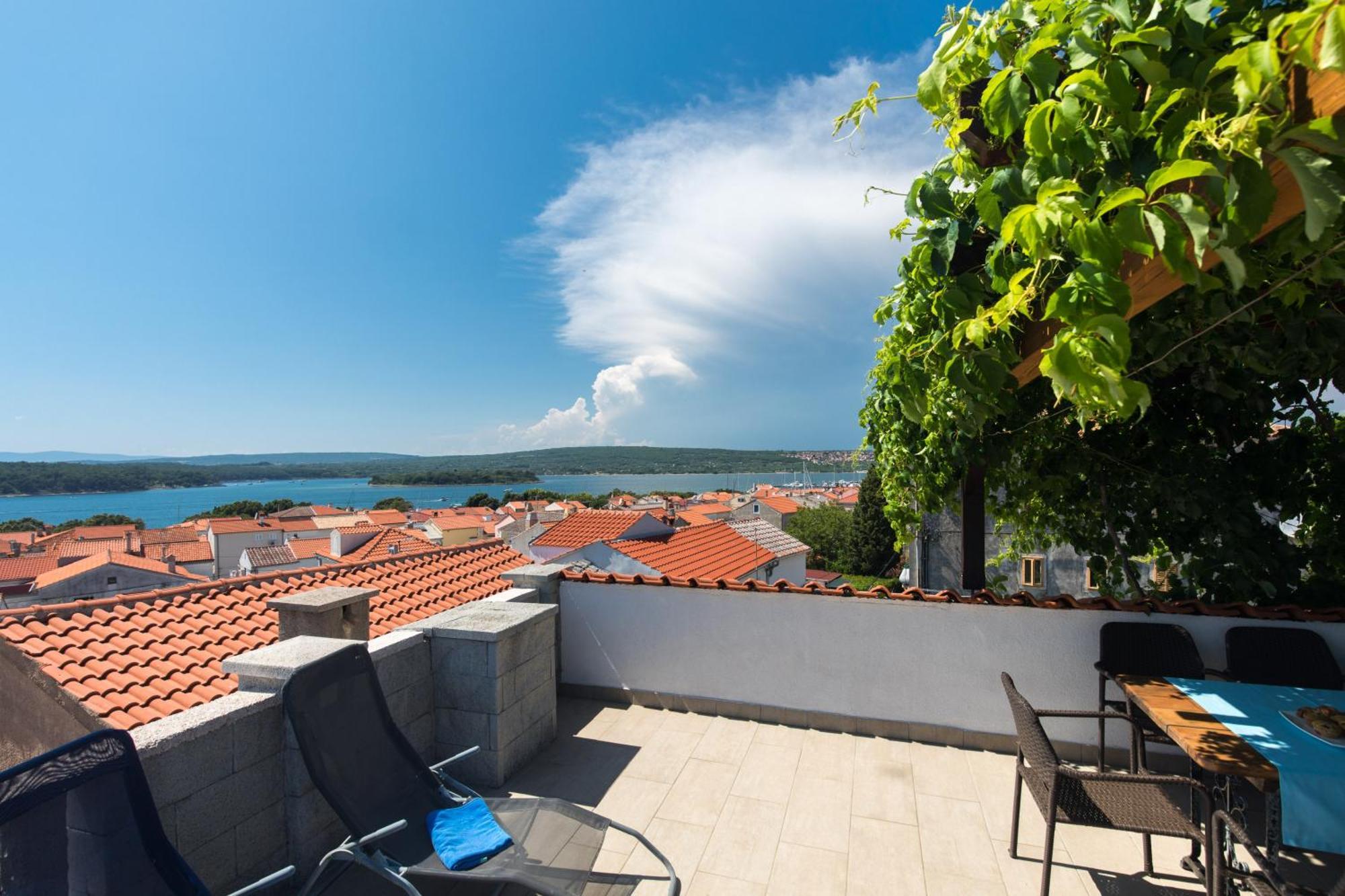 Apartment Roko Пунат Екстериор снимка