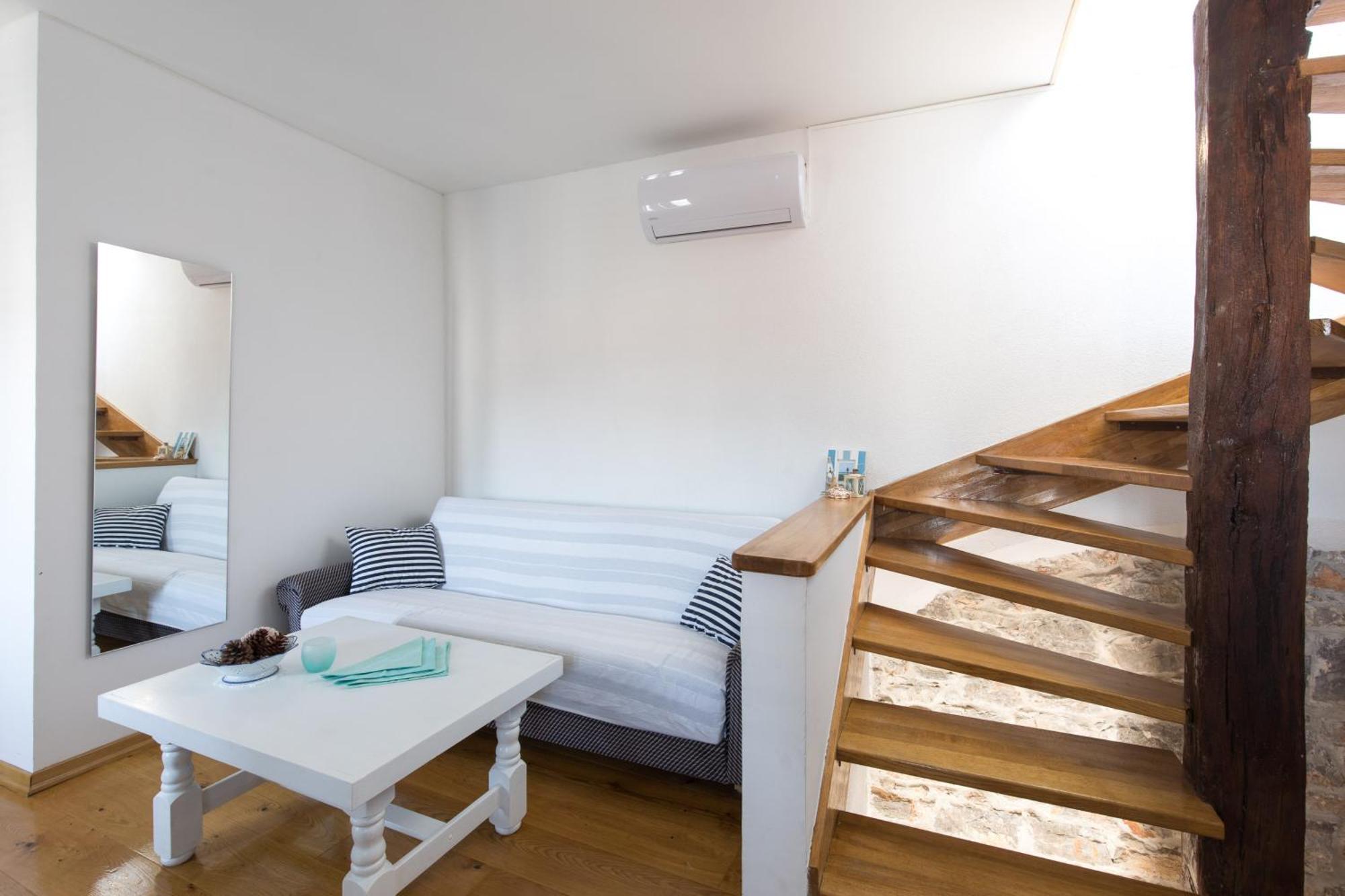 Apartment Roko Пунат Екстериор снимка