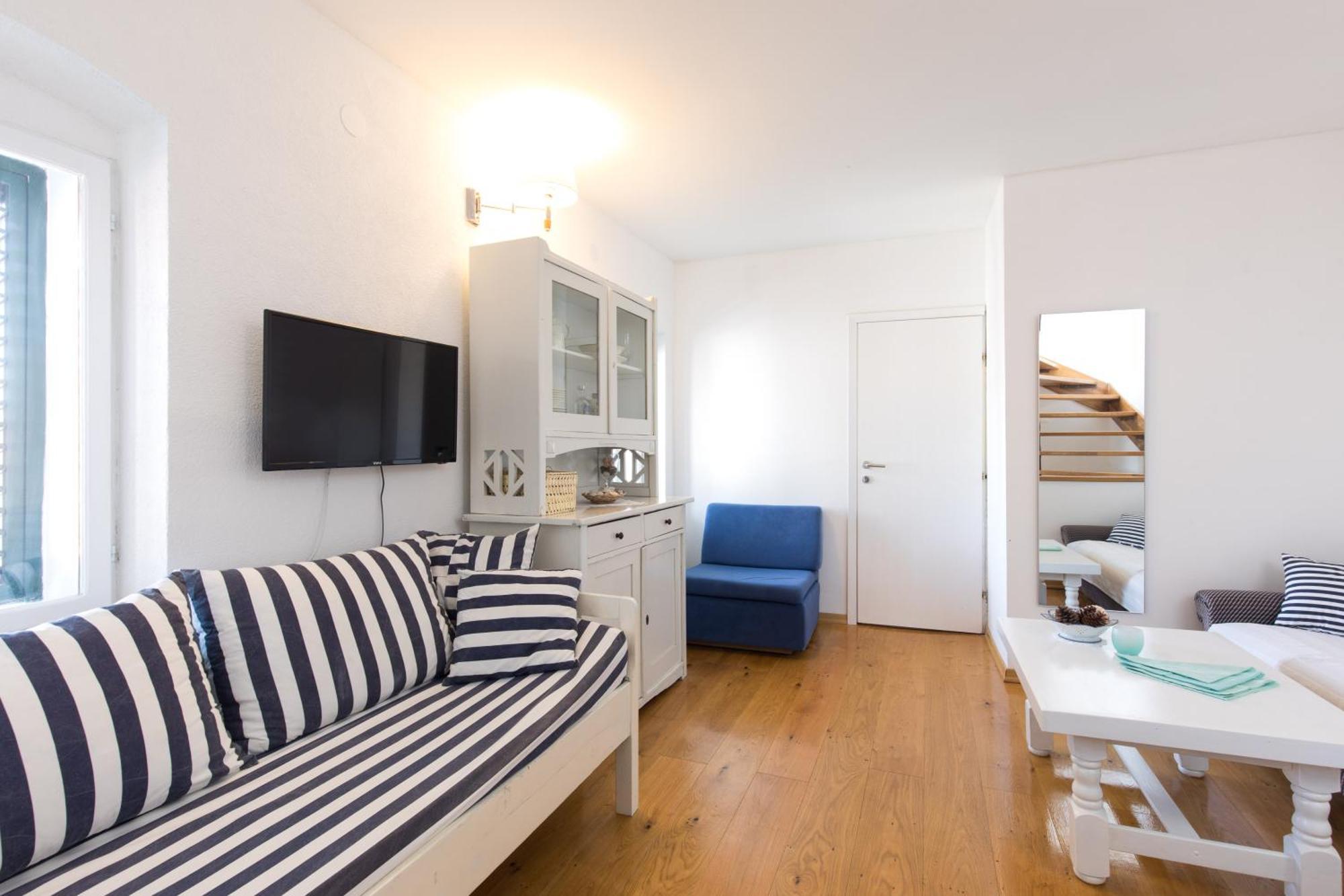 Apartment Roko Пунат Екстериор снимка