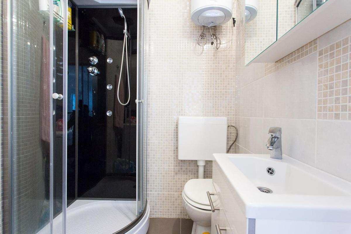 Apartment Roko Пунат Екстериор снимка